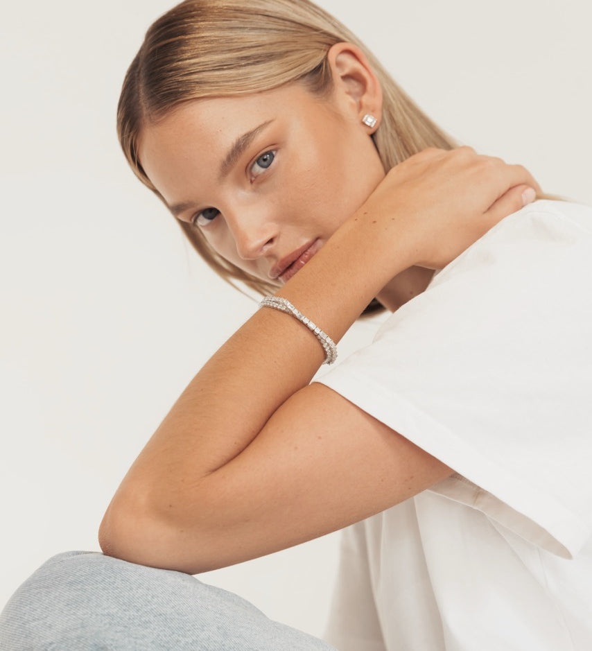 Iris Studs